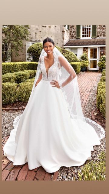 - Shakespeare In Love Wedding Boutique