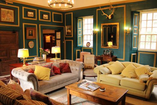 - Lickleyhead Castle