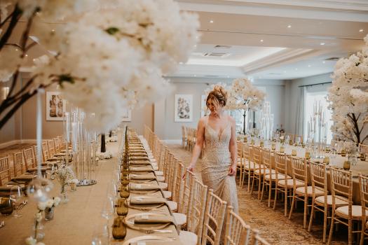 - Horwood House Hotel