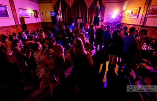 - Annasach Ceilidh Band