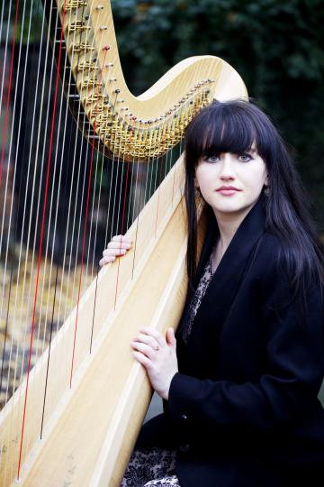 - Elfair Grug - Harpist