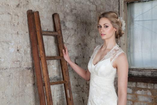 - Philippa Louise Makeup