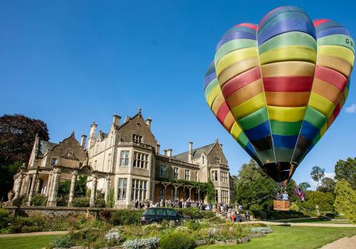 - Orchardleigh Estate