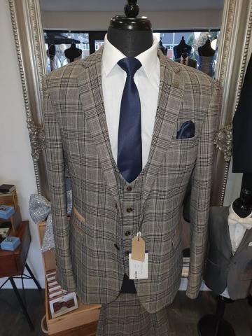 - TDR Menswear Halesowen