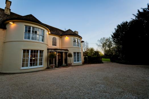 - Sudbury House Hotel