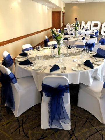 - Holiday Inn Luton South