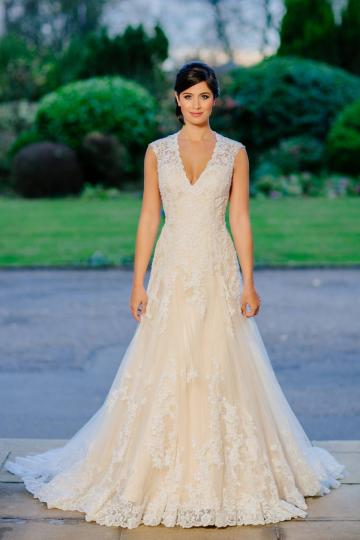 - Moments In Time Bridal Outlet